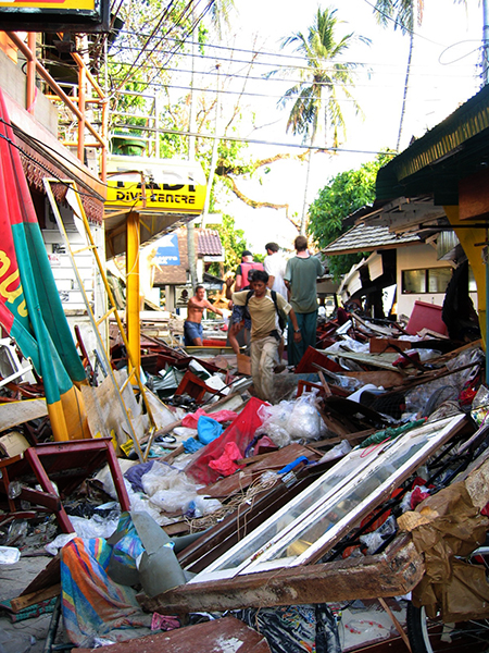 Tsunami Thailand Phi Phi Island 2004